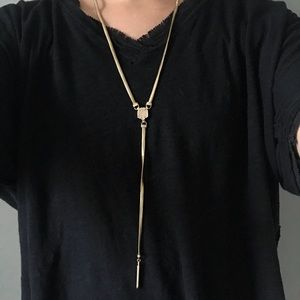 Kendra Scott necklace